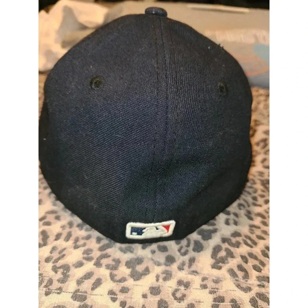 New Era 59Fifty Snapback Hat Men's 7 3/8 Boston Red Sox Authentic Performance